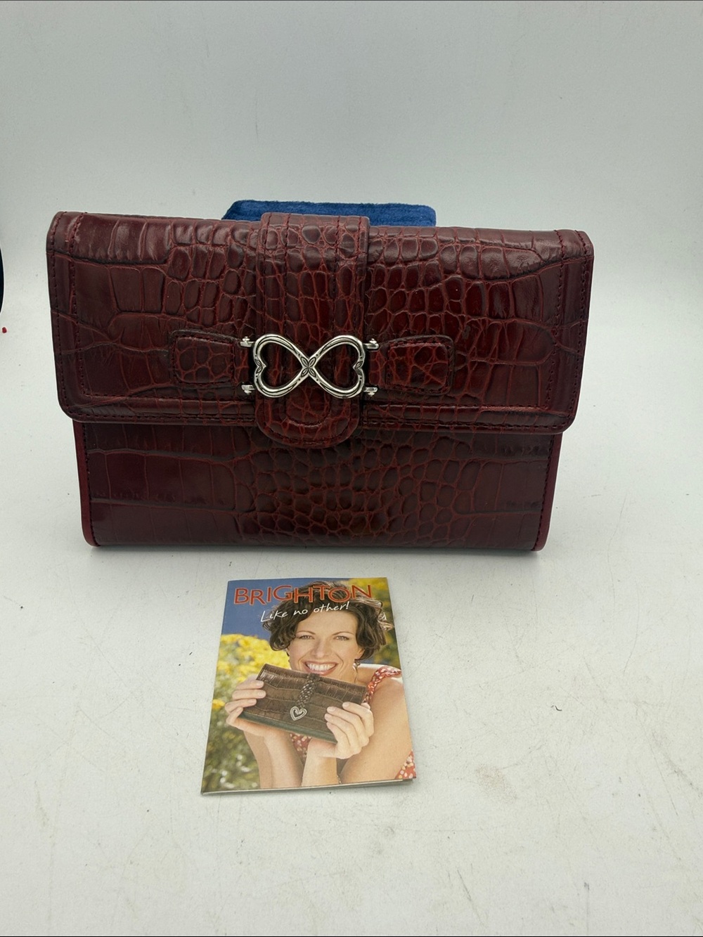 VTG Brighton Red Croc Embossed Leather Infinity Heart Organizer Clutch wallet